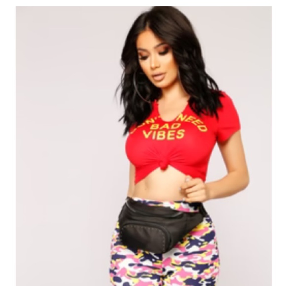 No Bad Vibes Top - Red